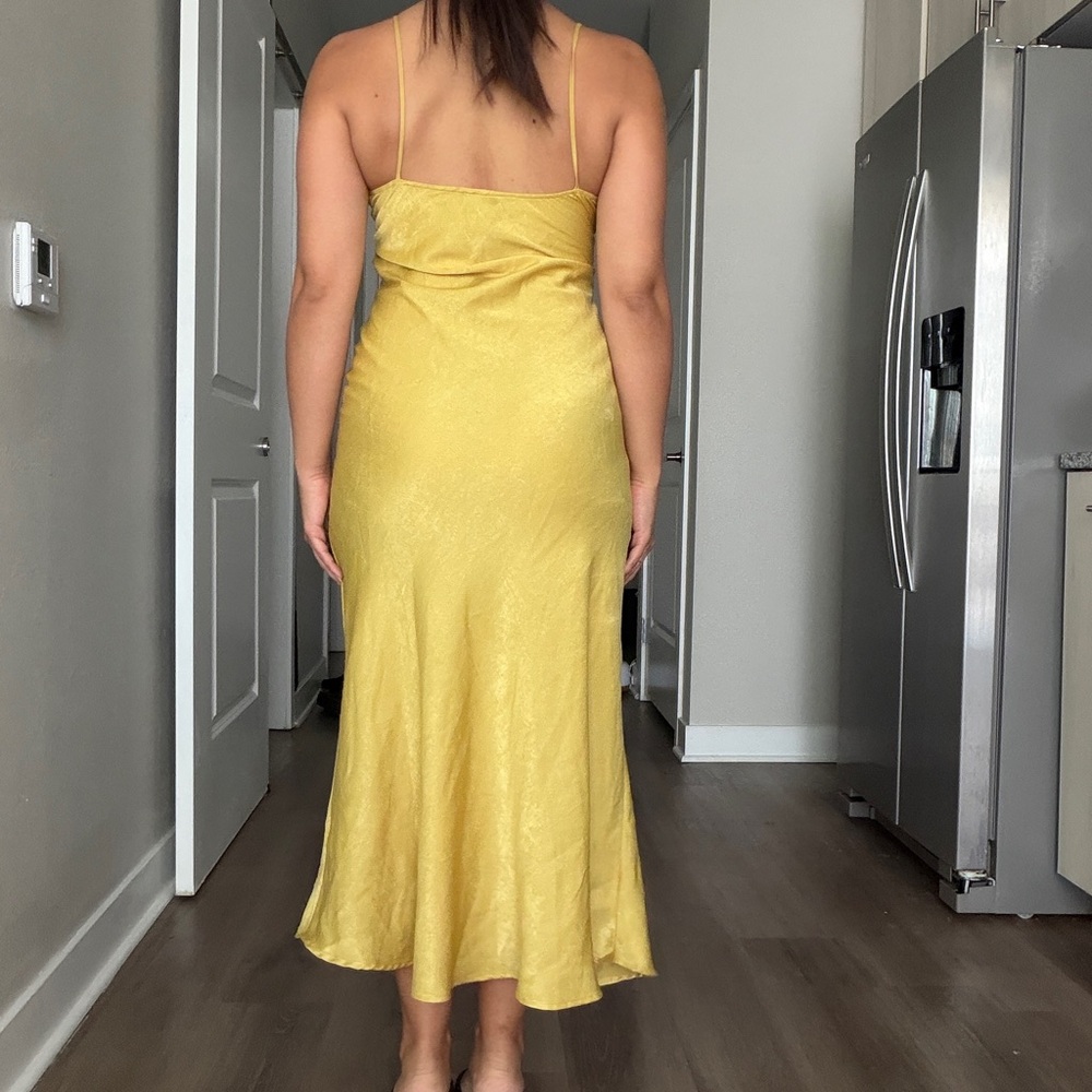 Zara dress - Picture 3 of 8